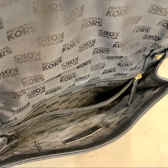 Michael Kors Hand Bag - Picture 3 of 5